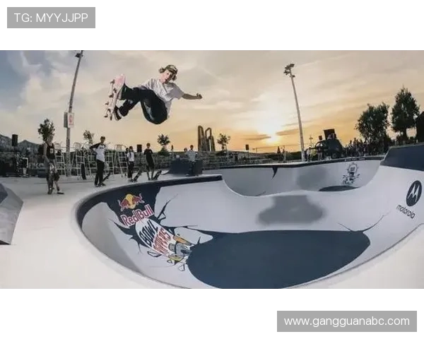 广州滑板队在世界攀岩锦标赛中的状态表现分析与点评